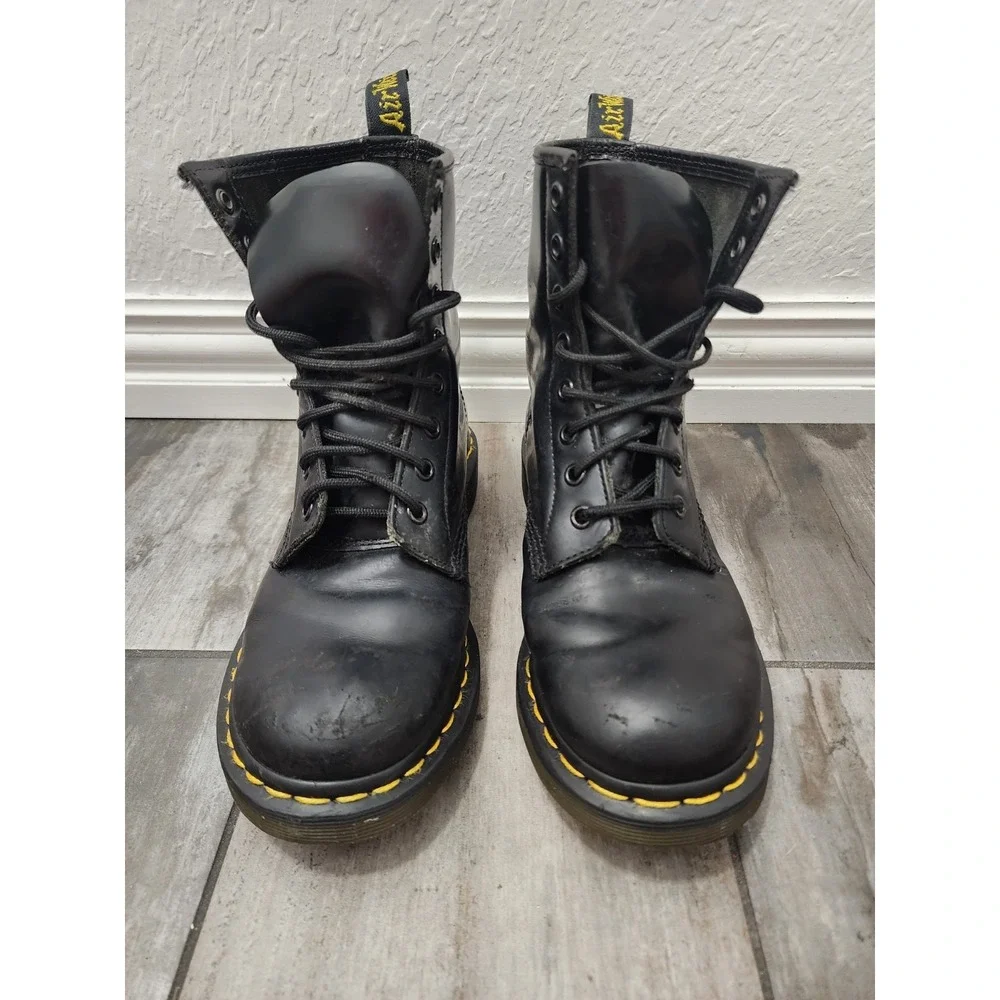 Dr. Martens 1460 Womens Black Smooth Leather 8-Eye Combat Boots Size 6 US